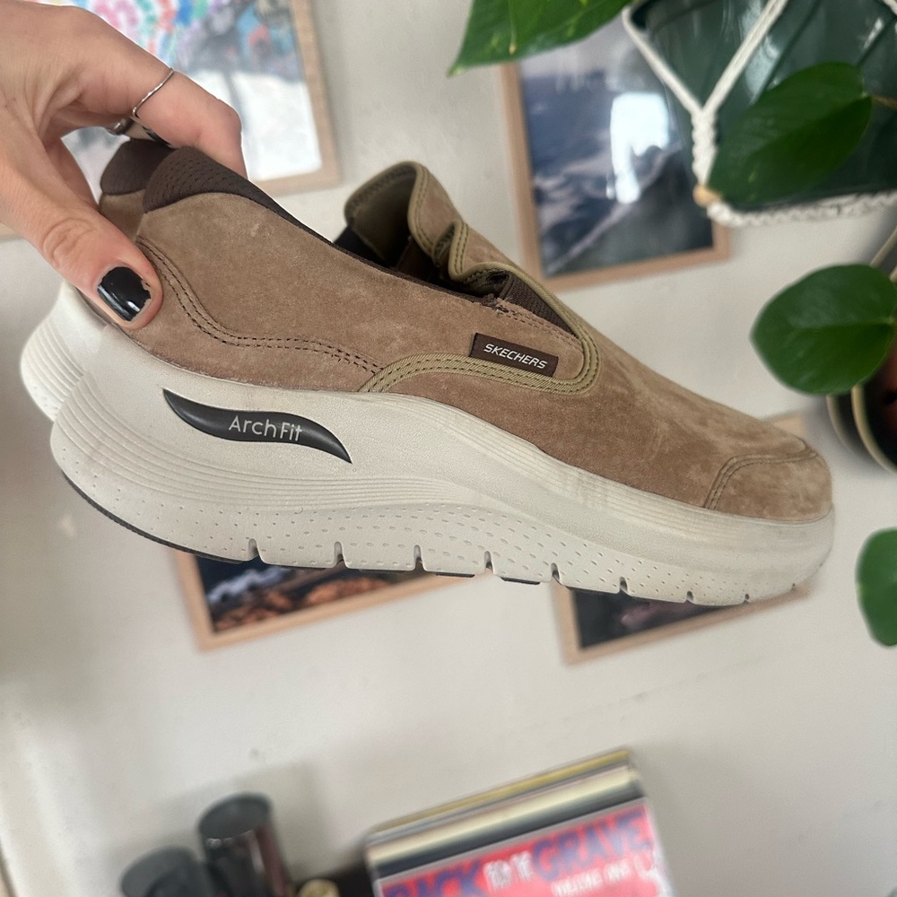 Skechers Arch Fit Slip On Shoe Womens 10 Men 9
